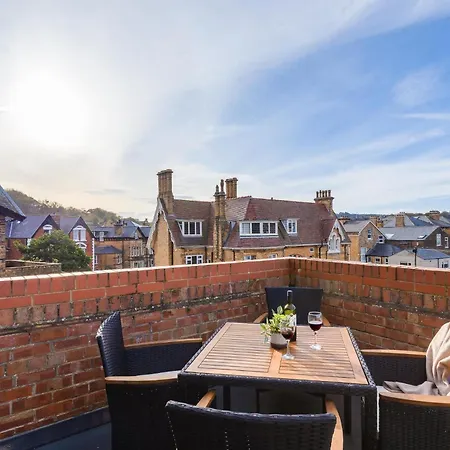 Penthouse Quiet Escape Sleeps 4