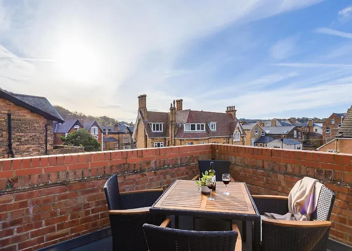 Penthouse Quiet Escape Sleeps 4