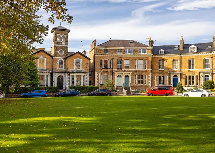 Penthouse Quiet Escape Sleeps 4