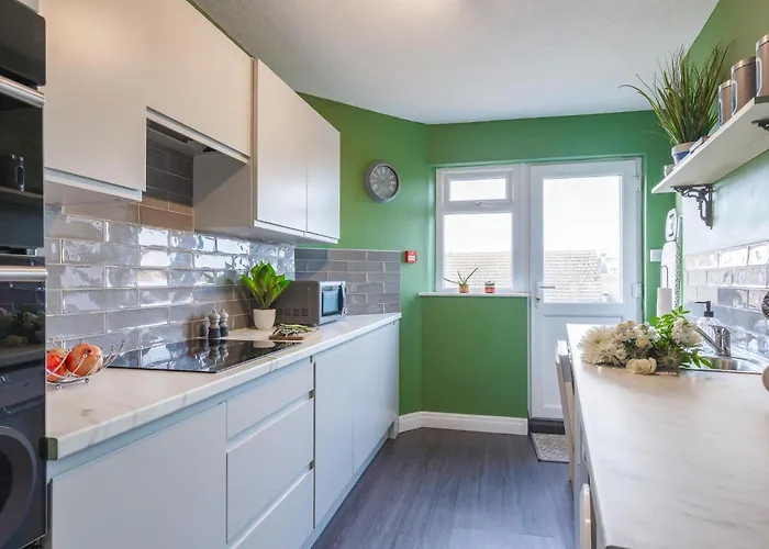 Penthouse Quiet Escape Sleeps 4 דירה *